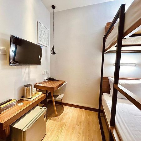 Batam Oxy Suites G-03 At Shop House Meisterstadt Pollux Habibie المظهر الخارجي الصورة
